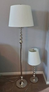 lot 17 image: Two Lamps
