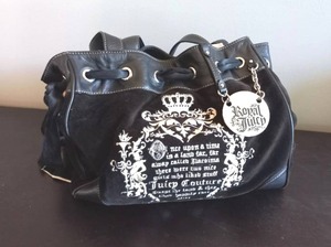 lot 31 image: Juicy Couture Bag