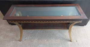 lot 42 image: Sofa Table