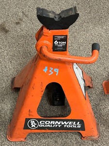 lot 38 image: Pair Of Cornwell 6-Ton Jack Stands