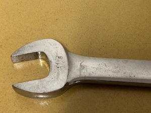 lot 65 image: Snap-On OEX36 Box Wrench -- 1 18