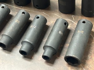 lot 69 image: Cornwell Blue Power 13-Piece Deep Impact Socket Set -- Up To 1.25