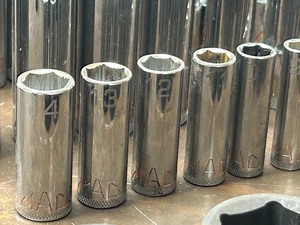 lot 71 image: MAC Tools 30-Piece Metric Deep Socket Set, 10mm - 19mm