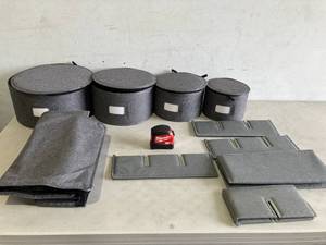 lot 178 image: Sorbus Grey 5-Piece China Dinnerware Hard Shell Storage Set