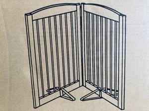 lot 189 image: PUPETPO Freestanding Black Metal & White Wooden 2-Panel Pet Gate