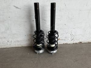lot 273 image: MOSTPLUS 2-Piece Front Complete Struts Assemblies
