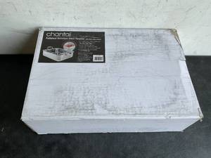 lot 280 image: Chantal Stainless Steel Roasting Pan with Non Stick Roasting Rack