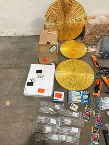 lot 163 image: Wholesale Lot of Assorted Miscellaneous Items
