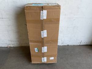 lot 307 image: VEVOR 6-Piece 5 ft. Red Rope Stainless Steel Gold Stanchion and Ball Tops Crowd Control Barriers