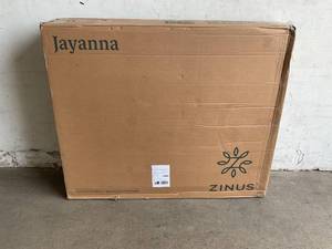 lot 38 image: Zinus Jayanna 7.5 inch Metal Bi-Fold King Size Box Spring
