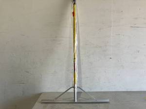 lot 409 image: Nupla Heavy-Duty 16-Tine Bow Style Rake with 60 in. Classic Fiberglass Handle