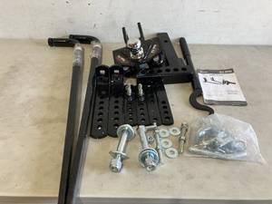 lot 412 image: Fastway e2 Round Bar Weight Distribution Hitch