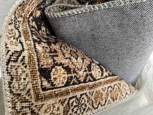 lot 92 image: LOLOI II Layla OliveCharcoal 7 ft. 6 in. x 9 ft. 6 in. Distressed Oriental Printed Area Rug