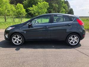 2011 Ford Fiesta SES