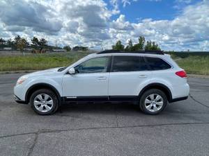 2011 Subaru Outback 2.5l Limited - AWD