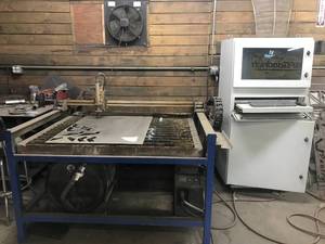 lot 1 image: 4 x 4 CUTTING EDGE PLASMA TABLE WITH  - ZAXIS CONTROL - FULLY FUNCTIONABLE - NO RESERVE