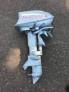 lot 10 image: Evenrude Fastwin 18HP Outboard Motor - Turns Over