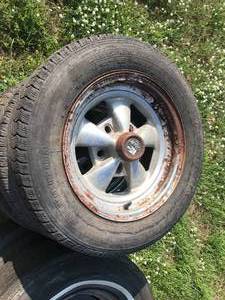 lot 32 image: Keystone Rider Rims with older tires - and 3 spare tires 5 x 5