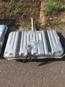 lot 41 image: Chevelle Gas Tank 1968-72