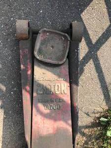 lot 45 image: Snap On YA700  2 12 Ton Jack