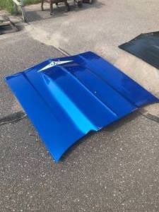 lot 48 image: 1969 Chevelle Yenko Hood Fiberglass
