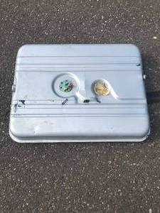 lot 52 image: Mopar Fuel injected tank with pump