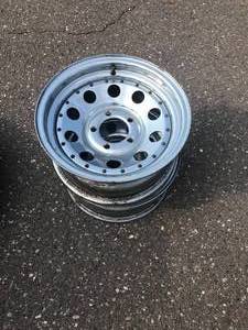 lot 54 image: 2 Chrome Rims 5 - 4 34