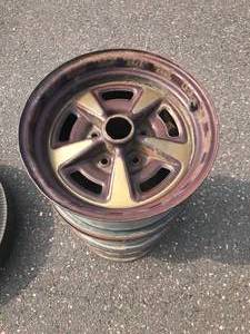 lot 65 image: 4 Total Pontiac 14 Rims