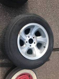 lot 67 image: Lot of Misc. Rims and Tires (Not Matching)