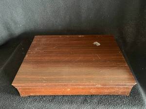 lot 44 image: Viceroy Plate Flatware- Place Setting for 12 and Wood Case