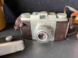 lot 68 image: Vintage Kodak Pony II & 135 Cameras