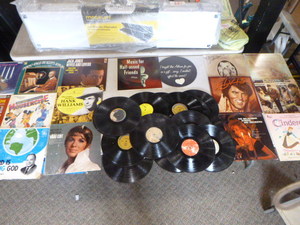 lot 28 image: Lot of 21 Vinyl Albums