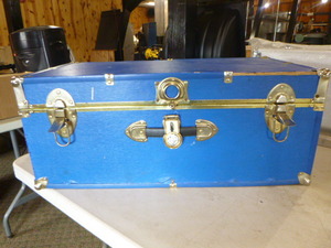 lot 30 image: Pressed Wood Trunk