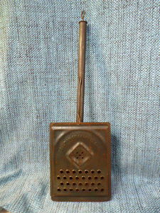 lot 46 image: Antique Delman Company  Camping Popcorn Popper