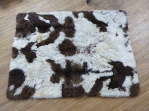 lot 64 image: Real Alpaca Fur Rug