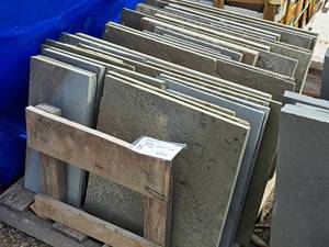 Bluestone Natural Cleft Paving Stones 150-sq.ft.x1