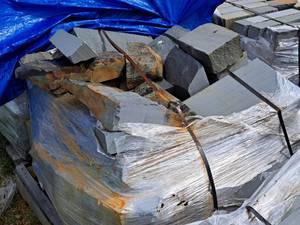 1.5-Ton Bluestone Wall Stone