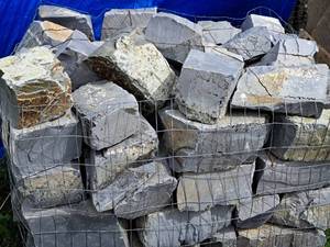 2-Ton Wall Stone