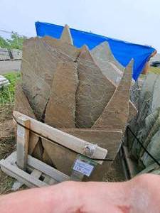 1.5-Ton Bluestone Irregular Paving Stones 1.5