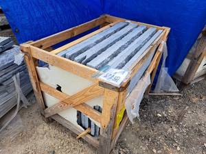 Lot of (33) Thin Veneer Flats 8 66-sq.ft.