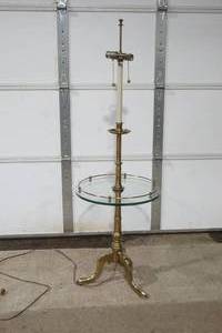lot 22 image: floor lamp