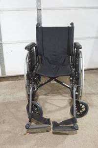lot 28 image: wheel chair