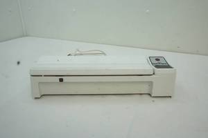 lot 45 image: Seal n Save food saver