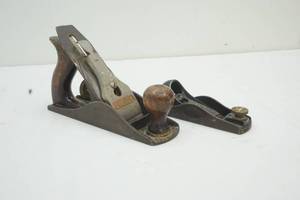 lot 46 image: Vintage Stanley wood planes