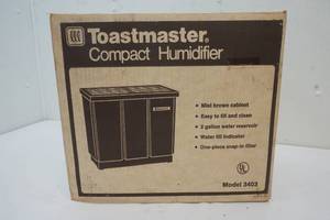 lot 51 image: Toastmaster humidifier