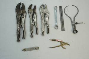 lot 79 image: hand tools