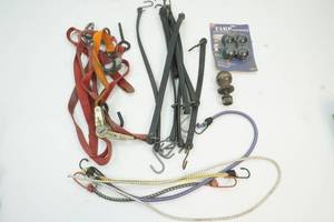 lot 83 image: strapsbungie cords