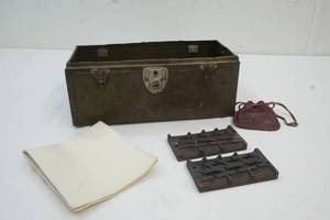 lot 97 image: fishing jig kit