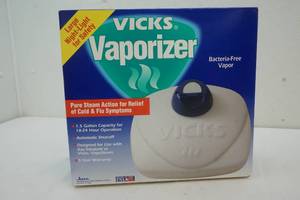 lot 114 image: Vicks Vaporizer