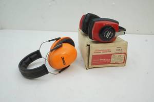 lot 141 image: hearing protectors